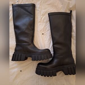 Zara Chunky Platform Boots